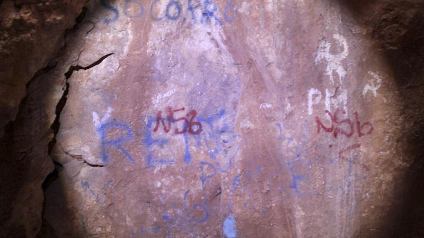 Da&ntilde;os producidos en el interior de la Cueva de la Victoria