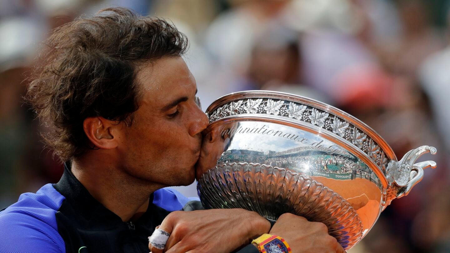 Rafa Nadal besa su d&eacute;cimo Roland Garros