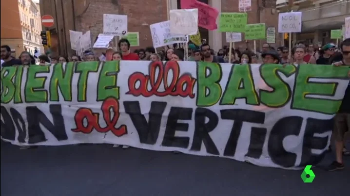 Manifestación contra el G7 para exigir más medidas para combatir el cambio climático