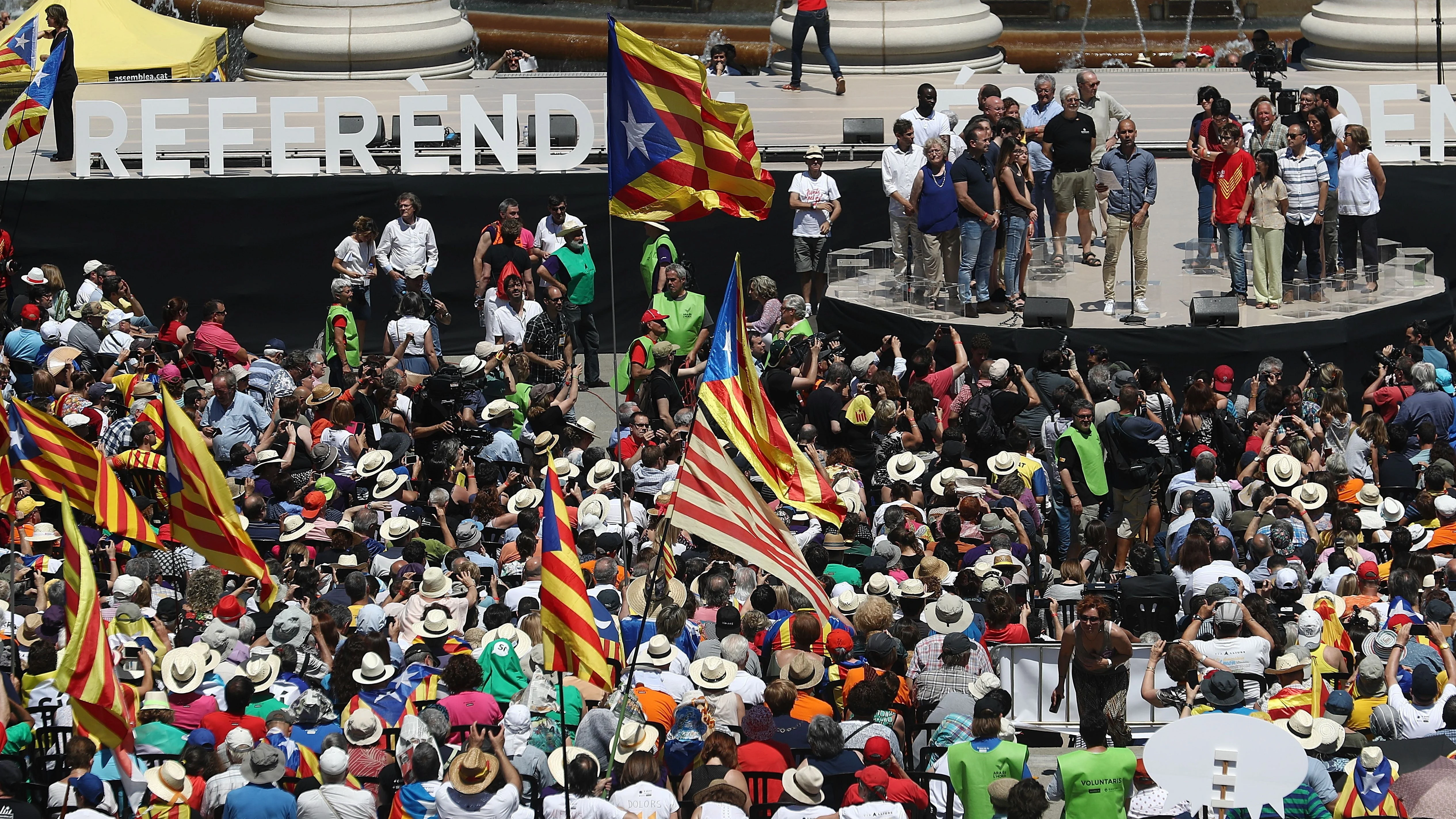 Concentración por el referéndum en Cataluña