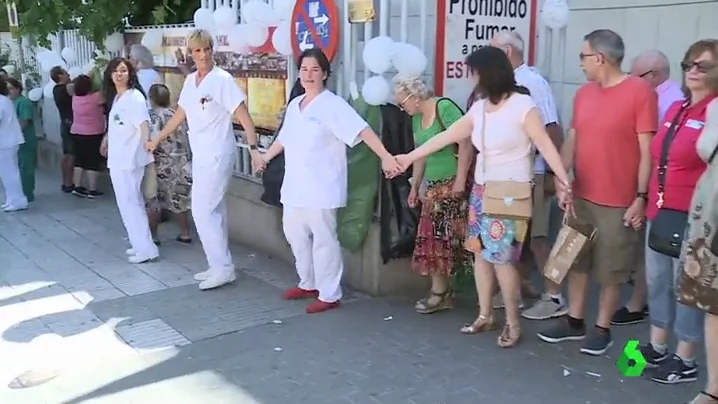 "Abrazo" al Hospital de Móstoles 