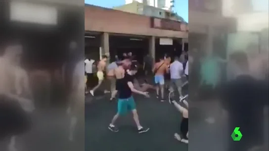 Pelea multitudinaria en Magaluf entre turistas ingleses y escoceses Pelea multitudinaria en Magaluf entre turistas ingleses y escoceses
