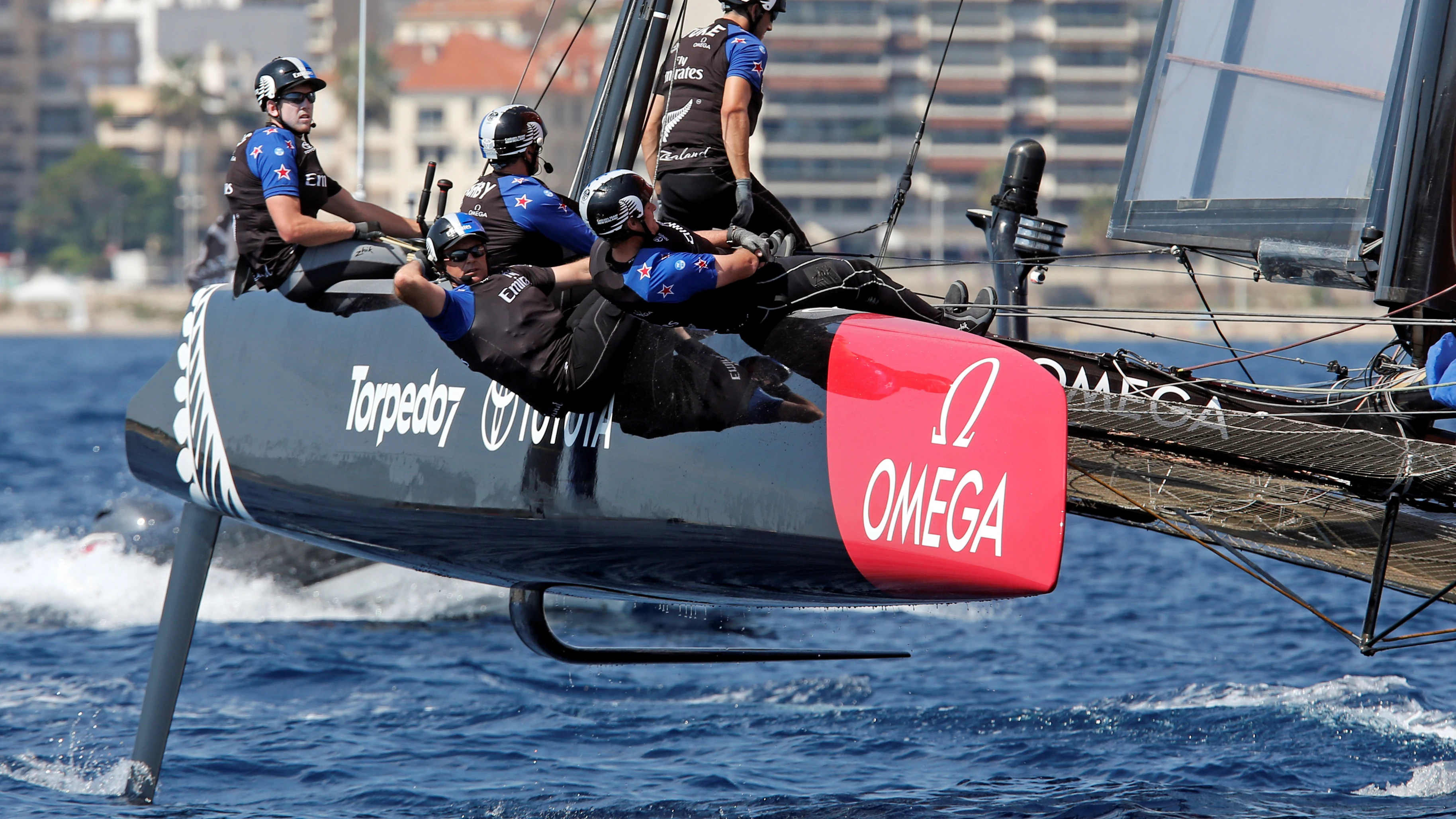 Los tripulantes del Emirates Team New Zealand