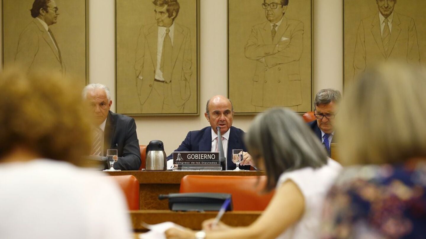 Luis de Guindos en el Congreso