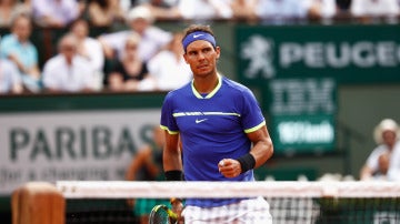 Nadal celebra un punto en la final de Roland Garros