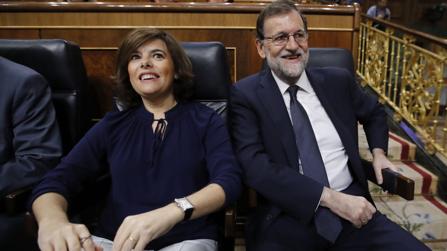 Mariano Rajoy y Soraya S&aacute;enz de Santamar&iacute;a en el Congreso