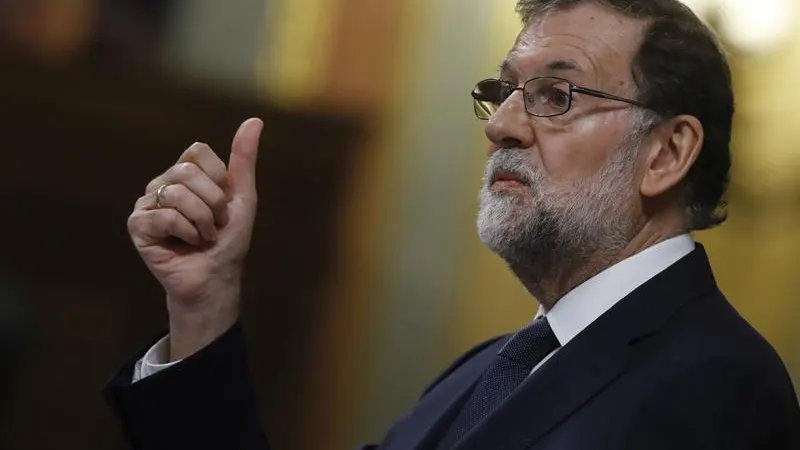 El presidente del Gobierno, Mariano Rajoy, durante su intervención en el debate de la moción de censura