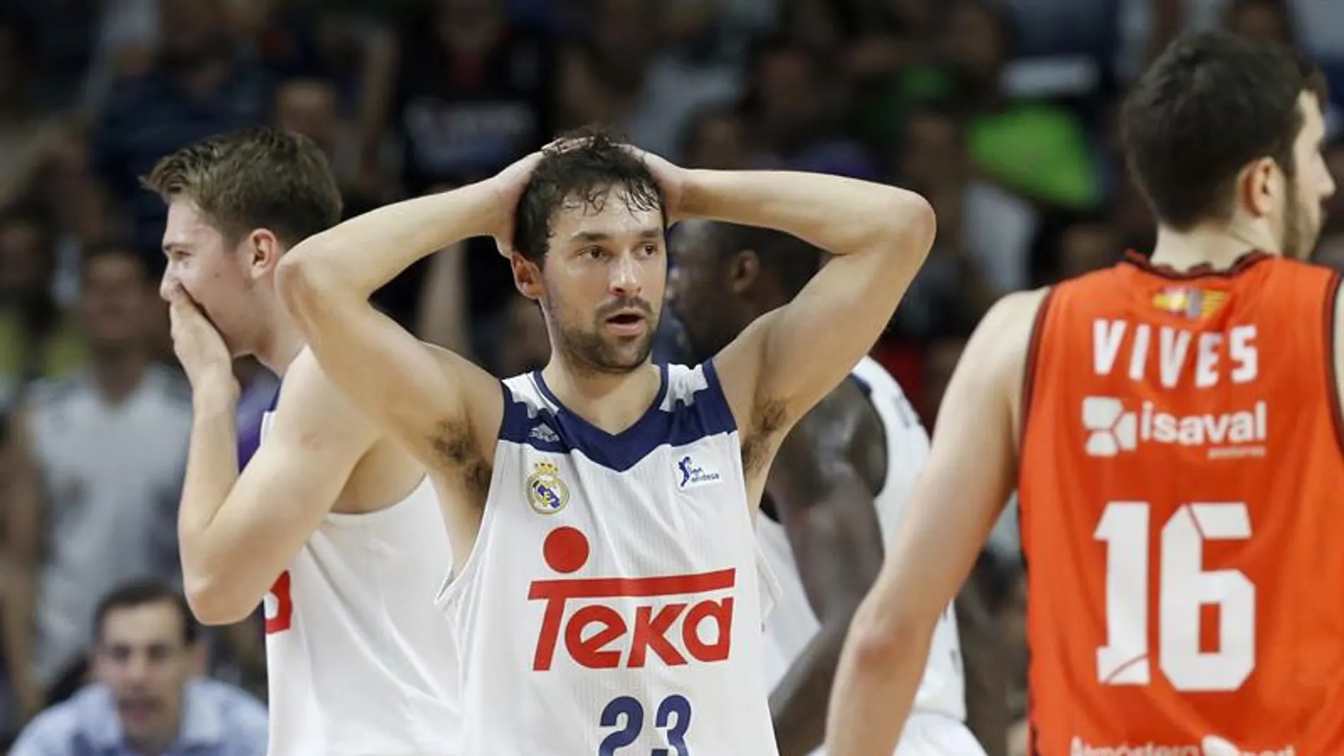 Llull lamenta la derrota ante el Valencia Basket