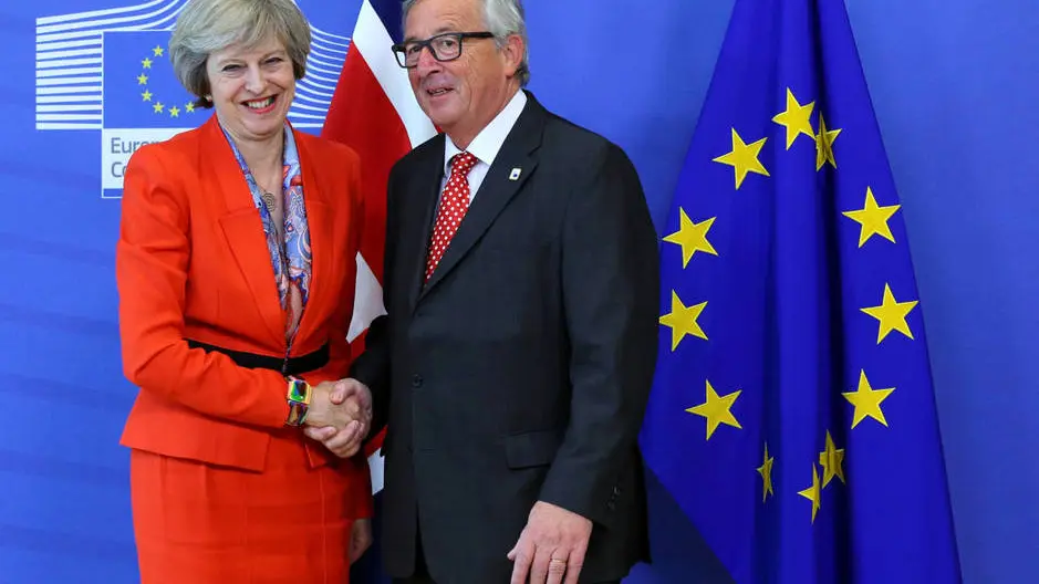 Theresa May y Jean Claude Juncker