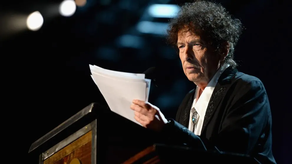 Bob Dylan lee un discurso