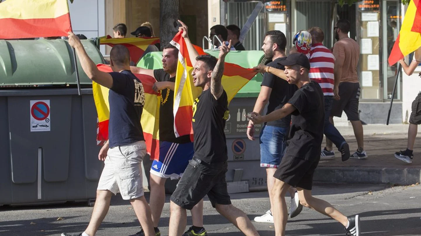 Atacan a un grupo de manifestantes en Murcia Atacan a un grupo de manifestantes en Murcia