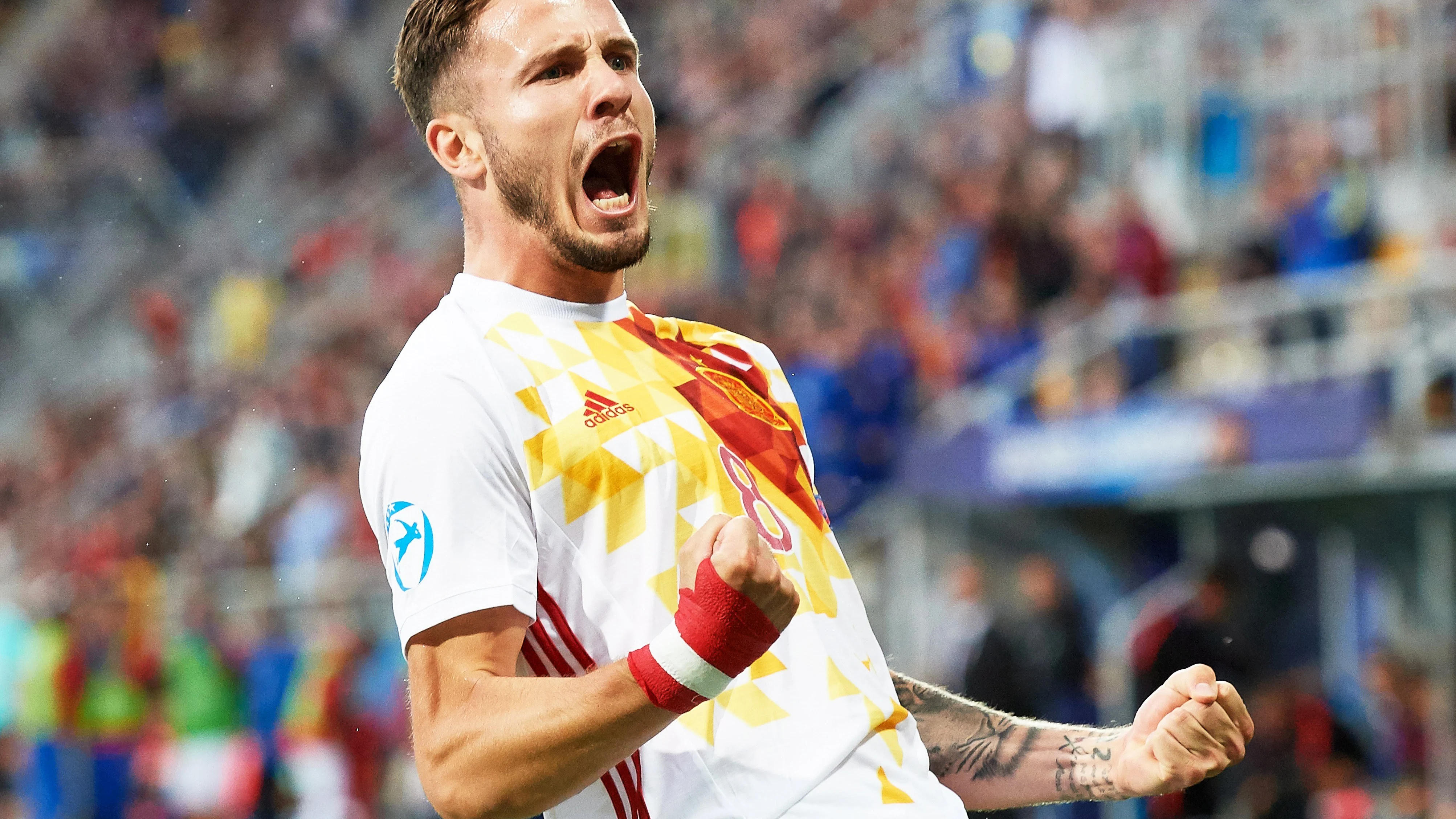 Saúl celebra su gol contra Portugal