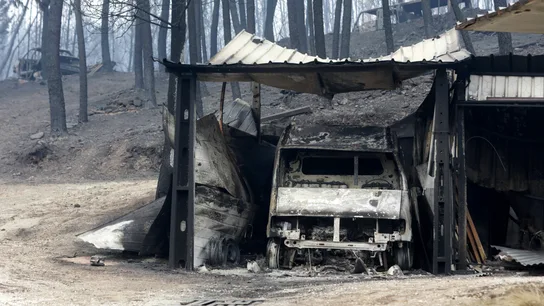 El fuego arrasa los pueblos en Portugal El fuego arrasa los pueblos en Portugal