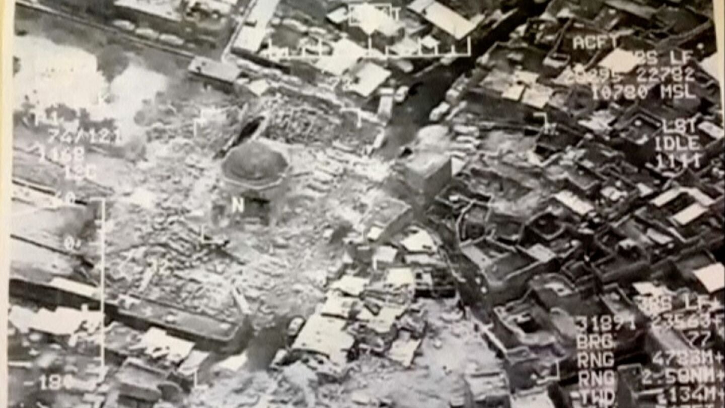 Im&aacute;genes de la mezquita de Mosul destruida