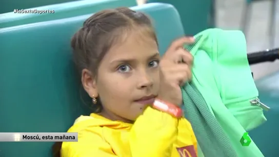 El emotivo y humano gesto de Cristiano Ronaldo con una niña en silla de ruedas El emotivo y humano gesto de Cristiano Ronaldo con una niña en silla de ruedas