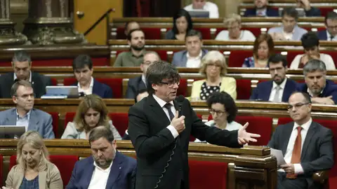 Carles Puigdemont en el Parlament Carles Puigdemont en el Parlament