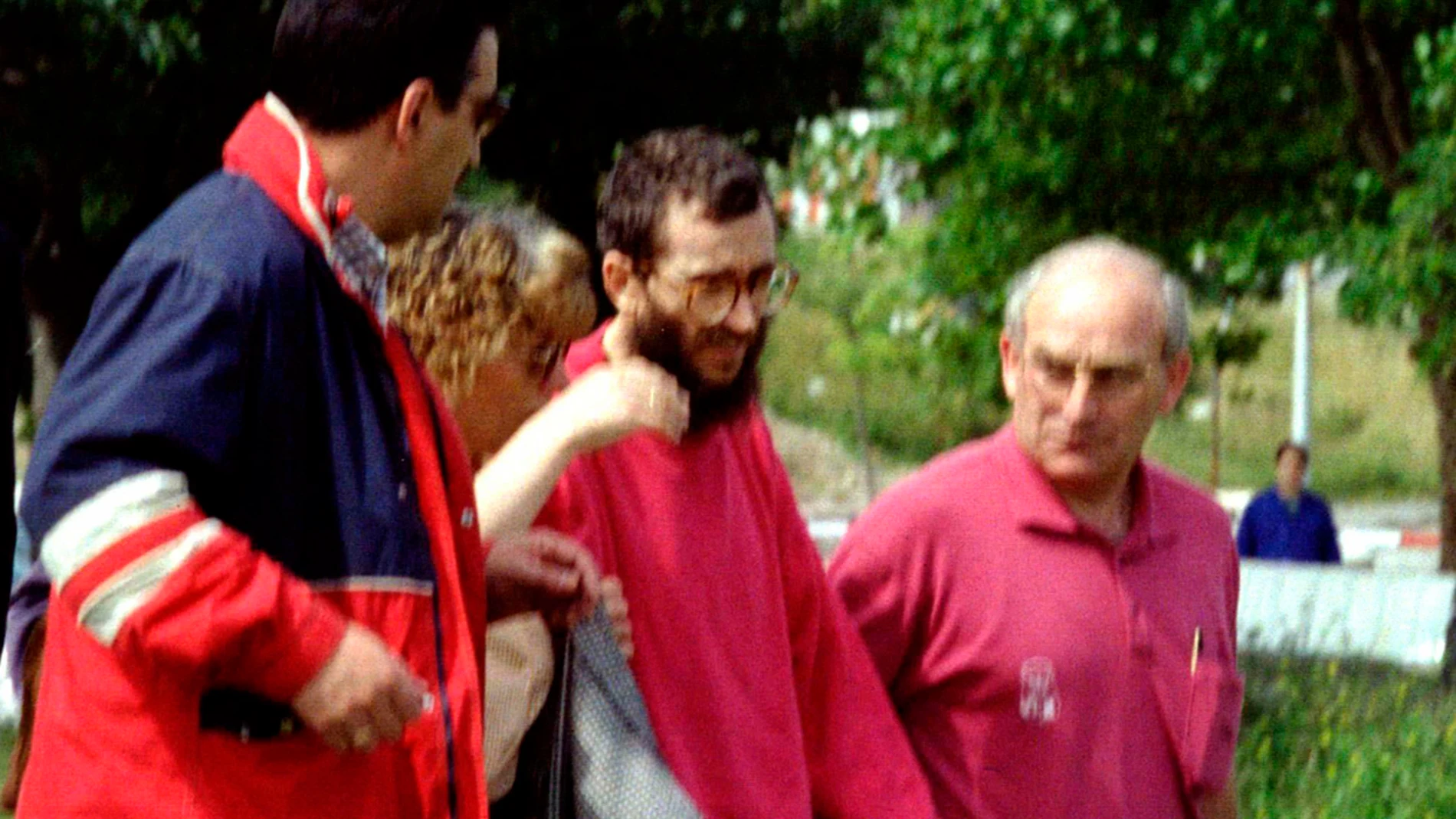 José Antonio Ortega Lara junto con su mujer y otros familiares tras su liberación