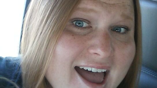 Katherine aparece muerta en el ba&ntilde;o de un supermercado