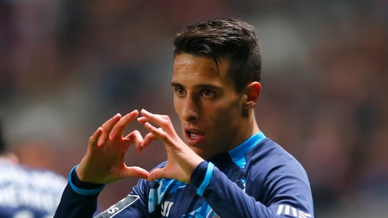 Cristian Tello celebra un gol con el Oporto Cristian Tello celebra un gol con el Oporto
