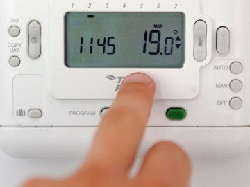 La ola de calor encarece el recibo de la luz un 7 % La ola de calor encarece el recibo de la luz un 7 %