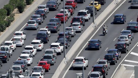 Comienza el primer gran movimiento de coches del verano