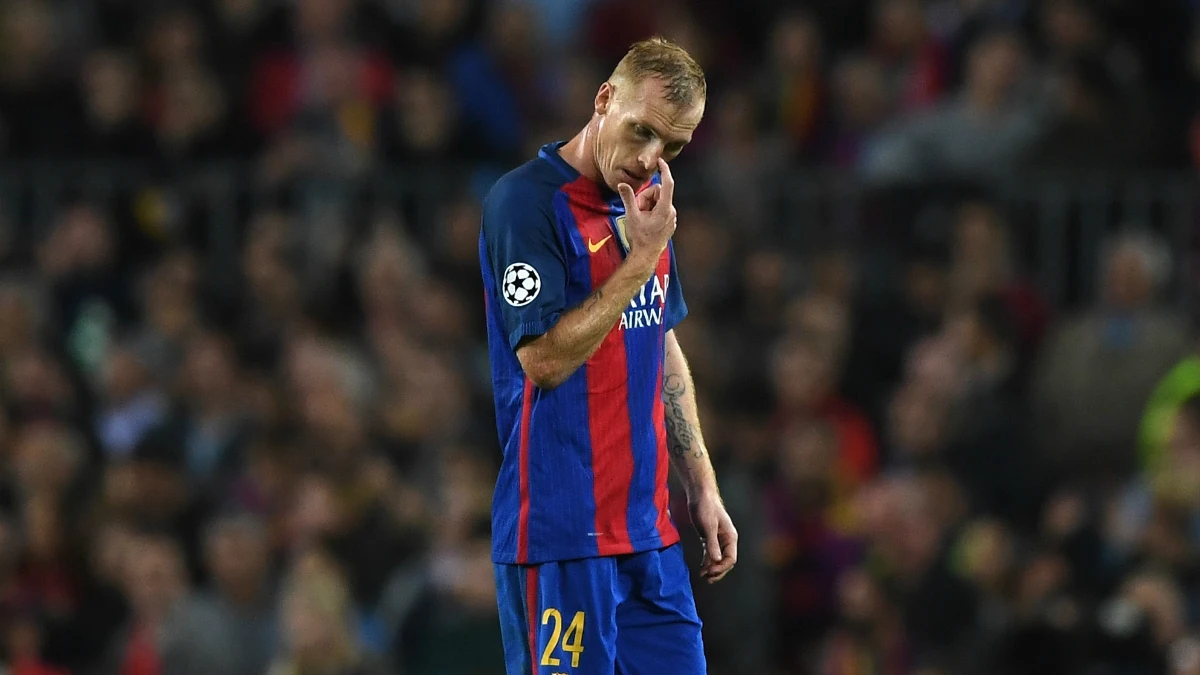 Mathieu, en un partido con el Barça