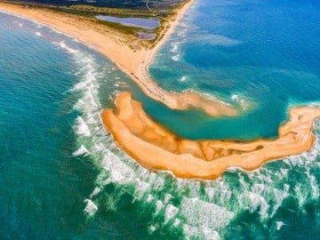 La isla que ha emergido frente a la costa de Buxton, en Carolina del Norte, EEUU La isla que ha emergido frente a la costa de Buxton, en Carolina del Norte, EEUU
