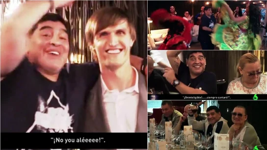 Maradona se lo pasa en grande en una cena en Rusia Maradona se lo pasa en grande en una cena en Rusia