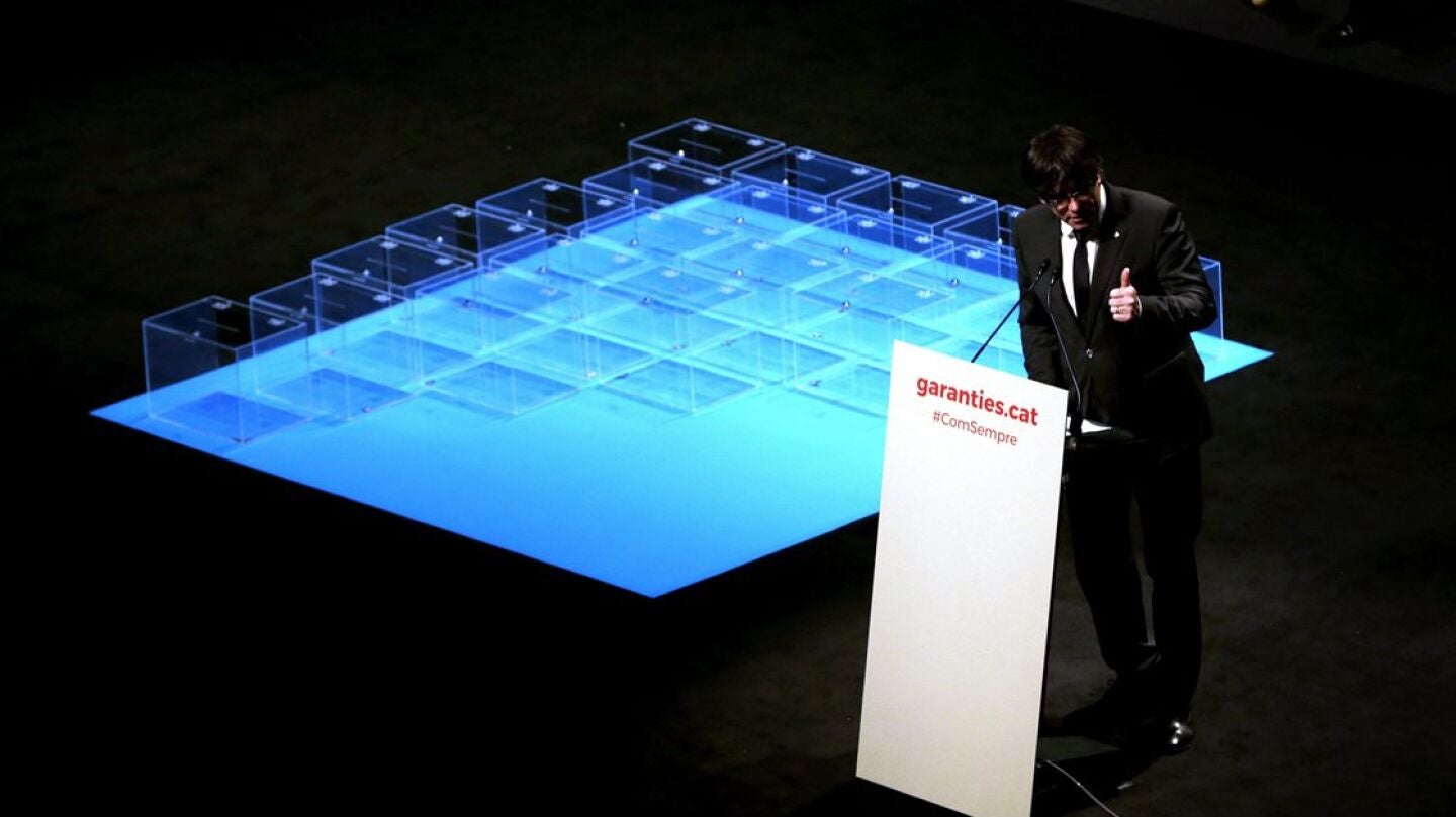 Carles Puigdemont en el acto de presentaci&oacute;n de la ley del refer&eacute;ndum