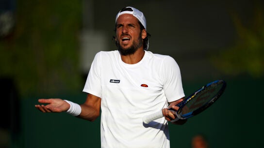 Feliciano L&oacute;pez gesticula tras perder un punto