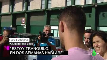 Dani Ceballos sale del Benito Villamarín