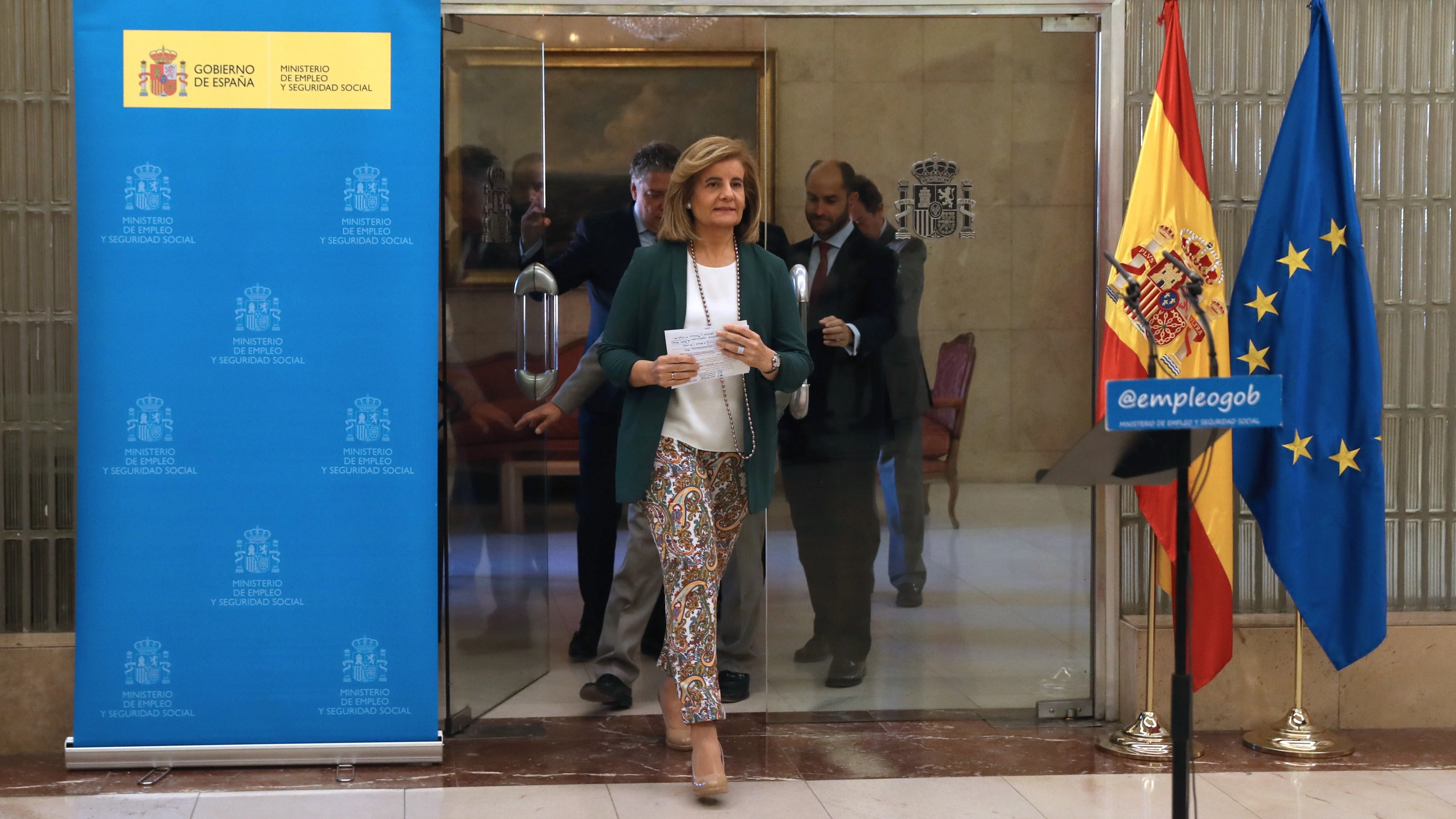 Fátima Báñez, durante una rueda de prensa