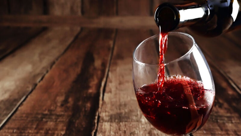 ¿Por qué son mejores los vinos viejos?