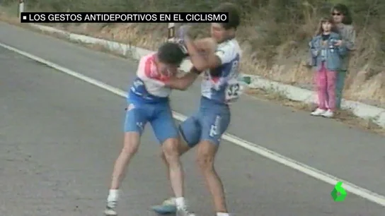 Los otros gestos antideportivos de la historia más reciente del ciclismo Los otros gestos antideportivos de la historia más reciente del ciclismo