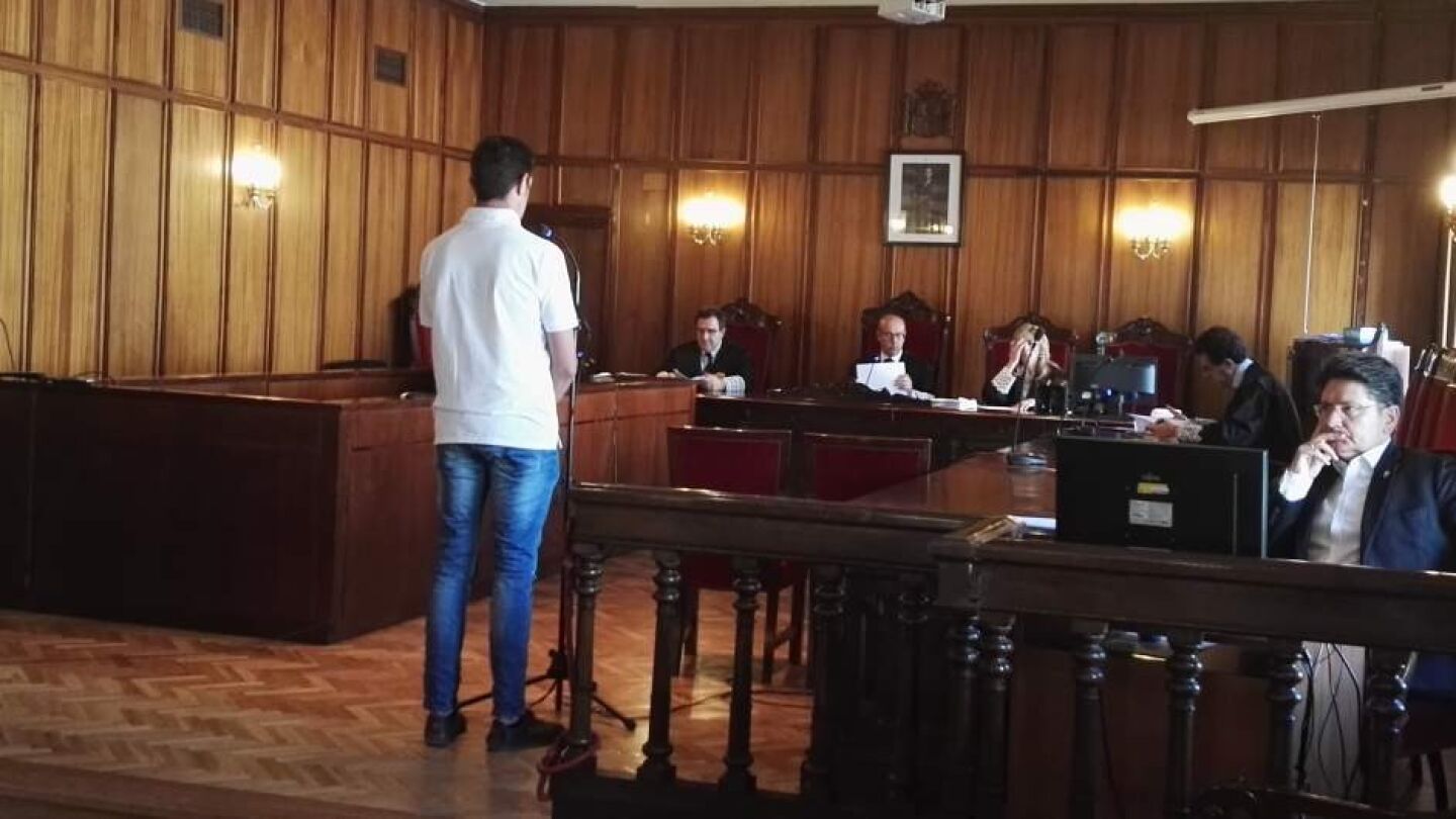 El acusado declara durante el juicio