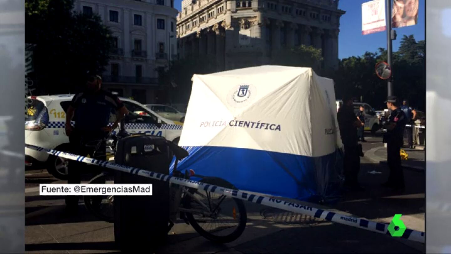 Muere un ciclista tras ser atropellado por un cami&oacute;n en el centro de Madrid