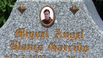 Lápida de Miguel Ángel Blanco en A Merca, Ourense