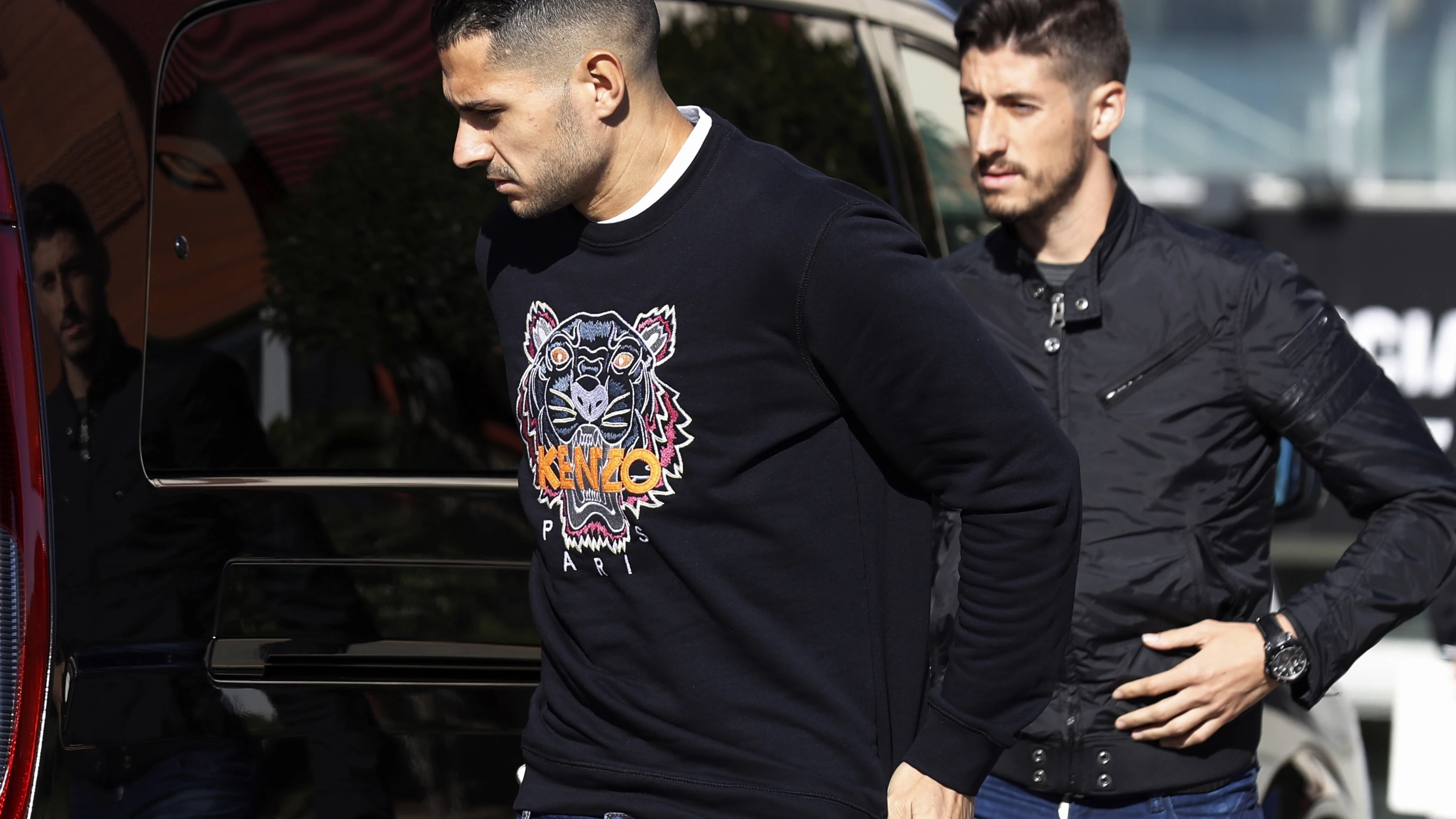 Vitolo junto a Sergio Escudero