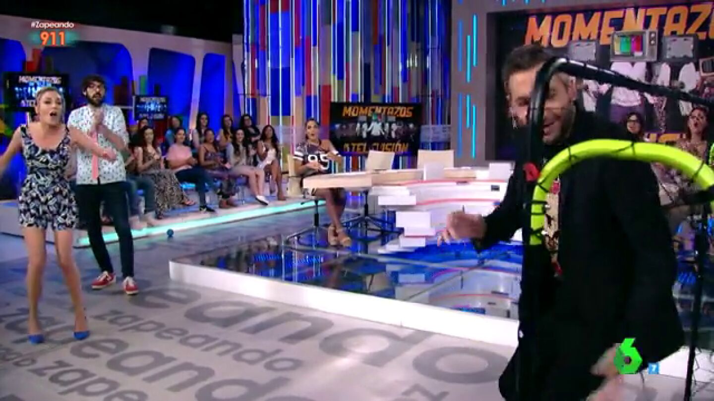 Anna Simon mete un 'furbygolazo' por toda la escuadra a Frank Blanco: "&iexcl;Oye, que ha tirado a dar!"