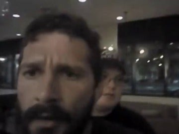 Difunden el vídeo de la detención del actor Shia LaBeouf, en estado de embriaguez e insultando a los policías Difunden el vídeo de la detención del actor Shia LaBeouf, en estado de embriaguez e insultando a los policías