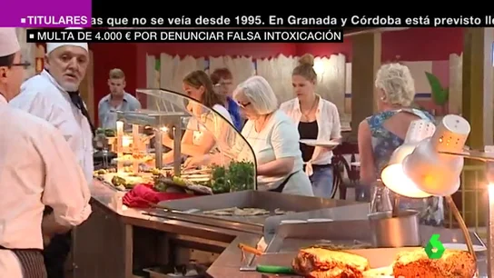 Primera multa a una familia británica por una falsa denuncia por intoxicación en un hotel español: tendrán que pagar 4.000 euros Primera multa a una familia británica por una falsa denuncia por intoxicación en un hotel español: tendrán que pagar 4.000 euros