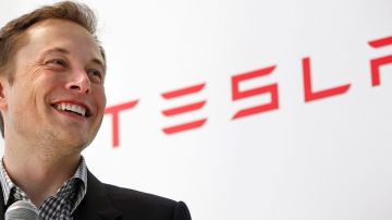 Elon Musk: El viaje del creador de Tesla, un emprendedor incansable