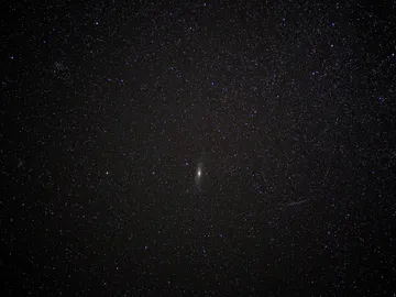 La pequeña estrella se halla a 600 años luz de la Tierra La pequeña estrella se halla a 600 años luz de la Tierra
