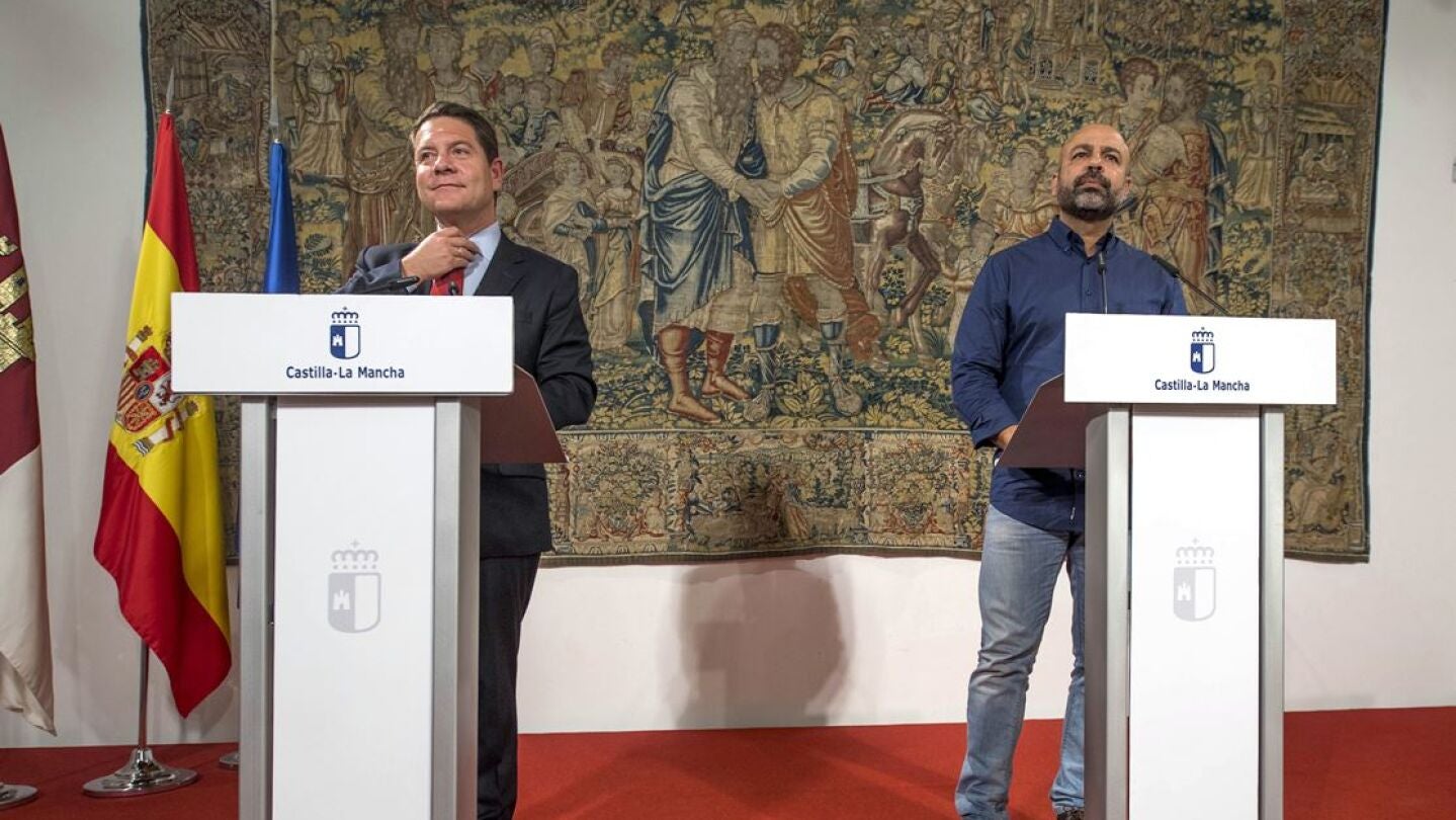 Page y Garc&iacute;a Molina en rueda de prensa