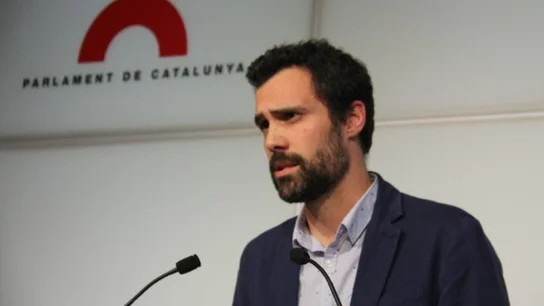 Roger Torrent Portavoz adjunto de Junts x Si en el parlamento de Cataluña Roger Torrent Portavoz adjunto de Junts x Si en el parlamento de Cataluña