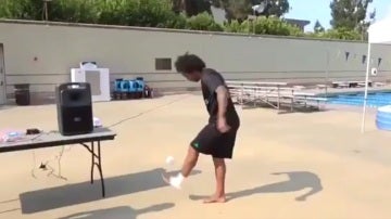 Marcelo da toques a unos calcetines en la pretemporada en Los Ángeles