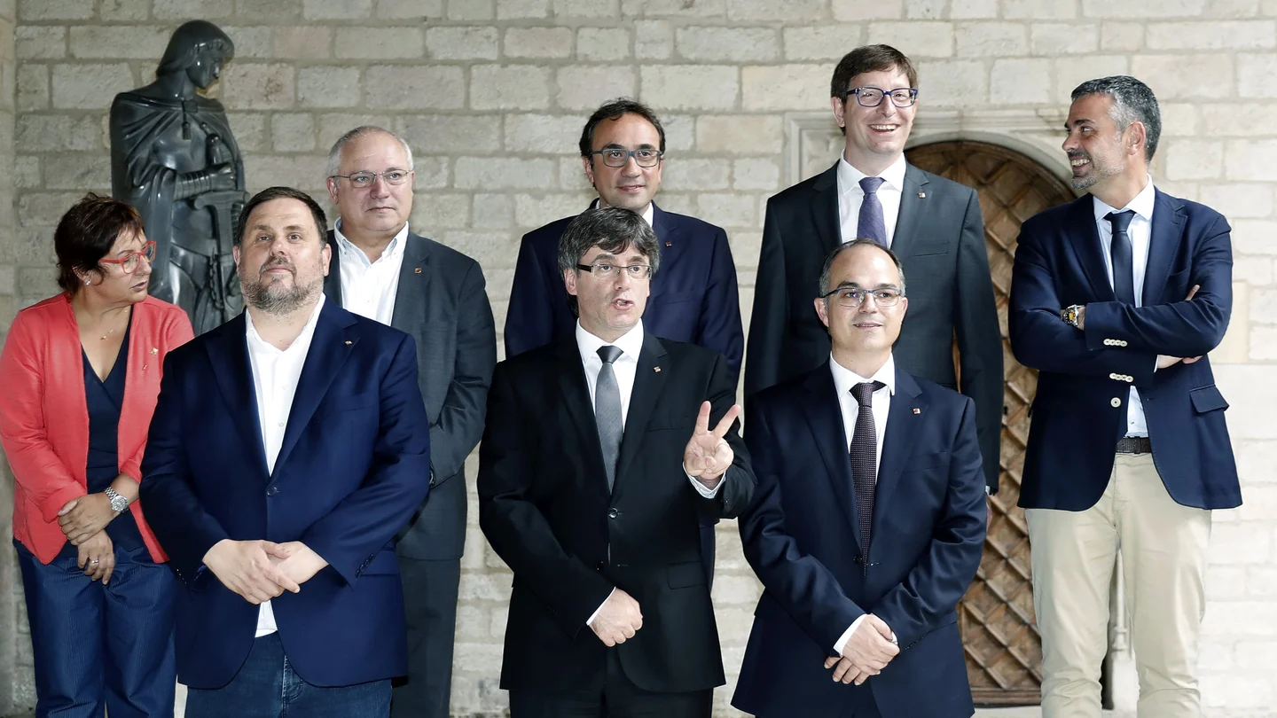 Foto de familia del nuevo Govern de la Generalitat de Cataluña Foto de familia del nuevo Govern de la Generalitat de Cataluña