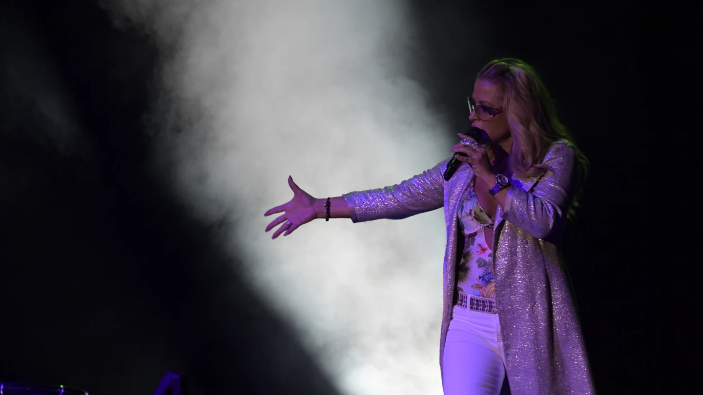Actuación de Anastacia en el Starlite Actuación de Anastacia en el Starlite