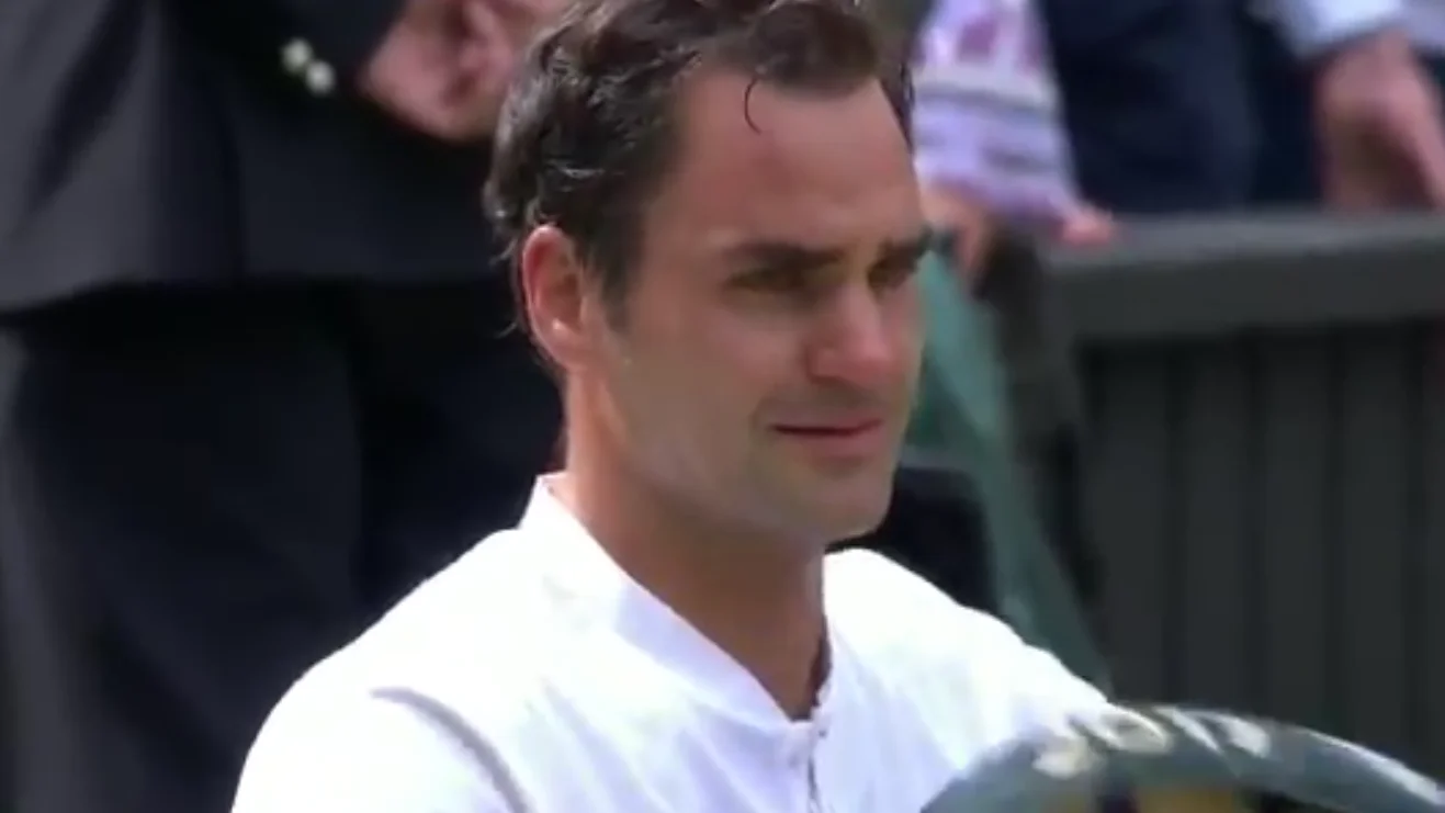 Roger Federer, entre lágrimas tras ganar Wimbledon Roger Federer, entre lágrimas tras ganar Wimbledon