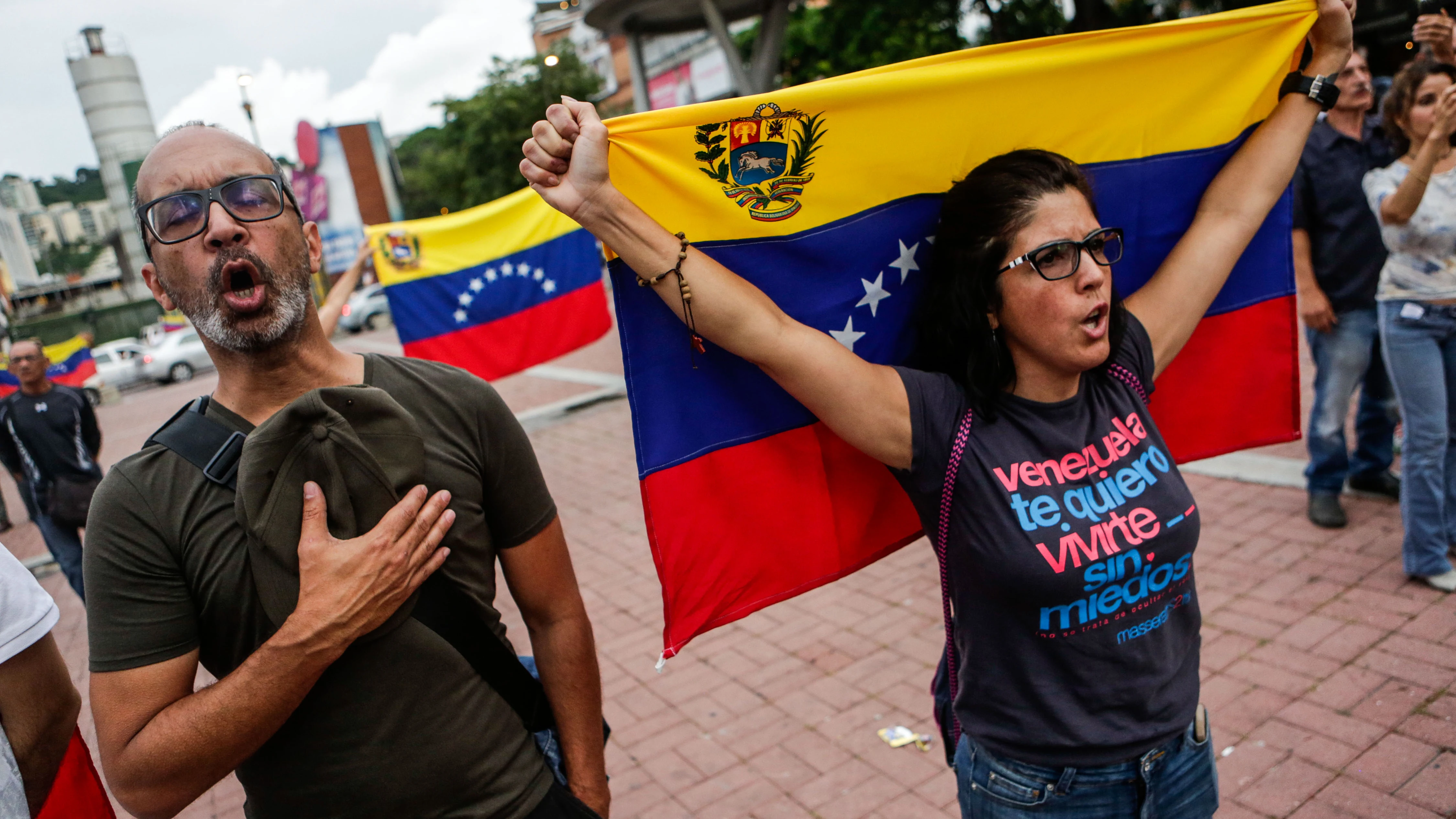 La oposición venezolana habilita 2.030 puntos de participación para referendo